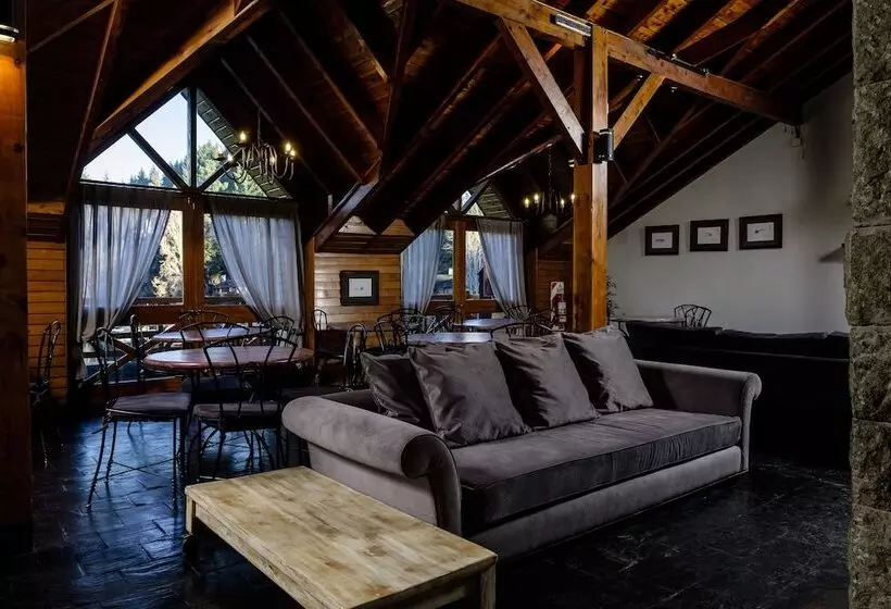 בית מלון כפרי Bahia Manzano Resort