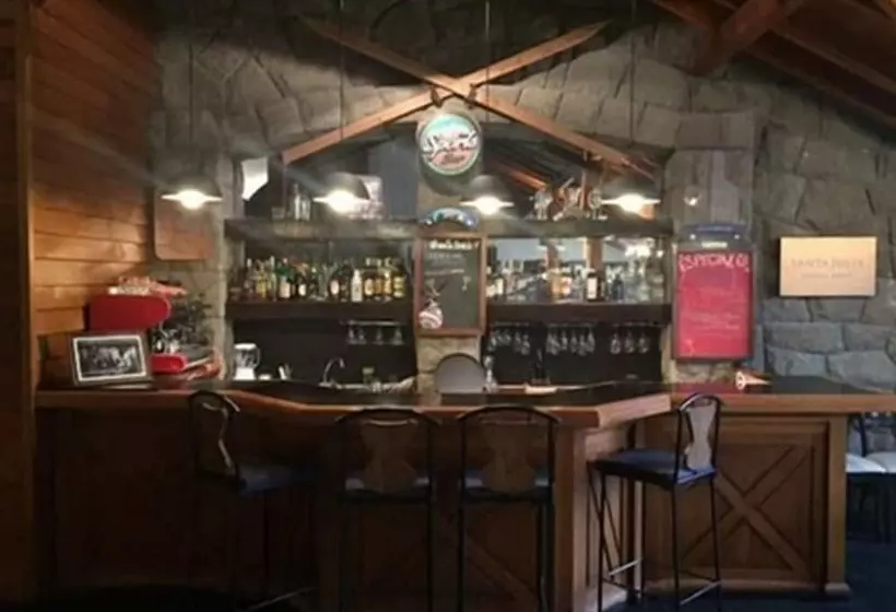 בית מלון כפרי Bahia Manzano Resort