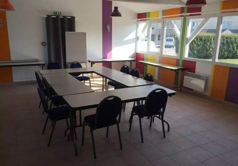 B Hotel Troyes Aéroport