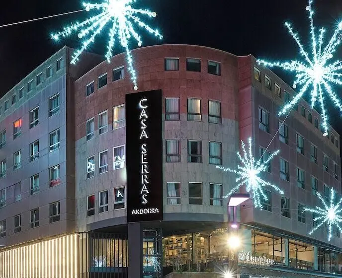 ホテル Casa Serras Andorra