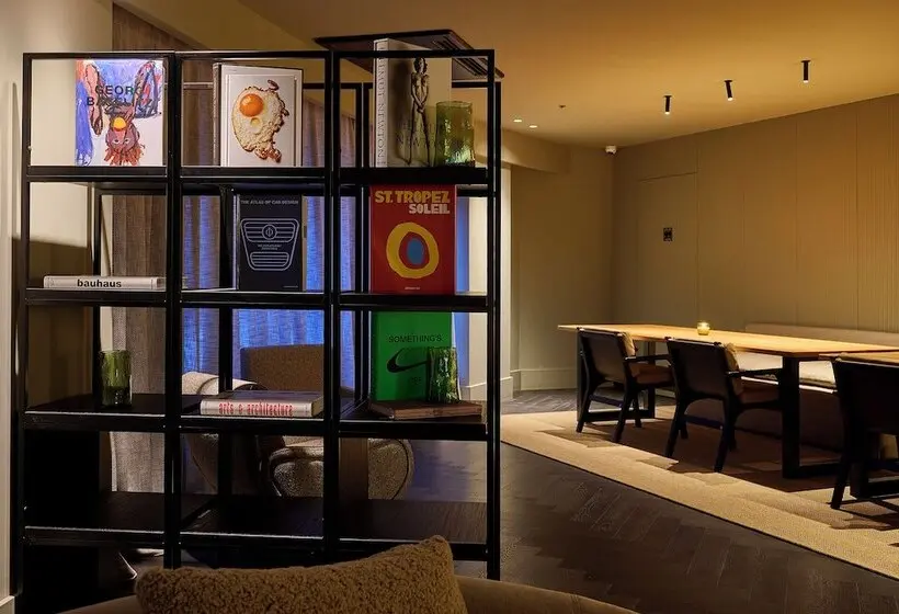 ホテル Casa Serras Andorra