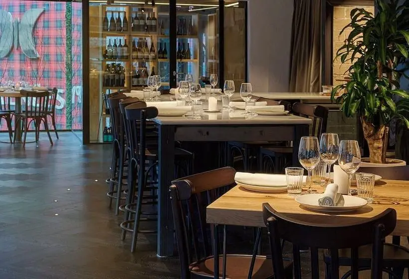 ホテル Casa Serras Andorra