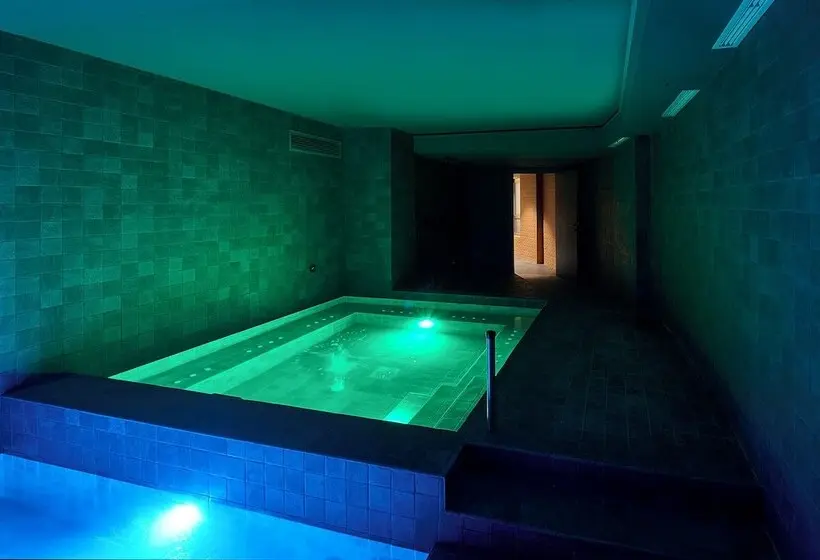 ホテル Casa Serras Andorra