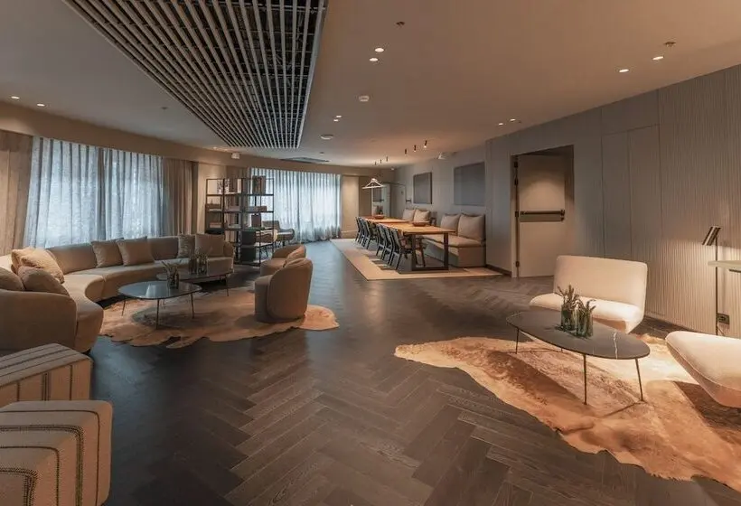 هتل Casa Serras Andorra