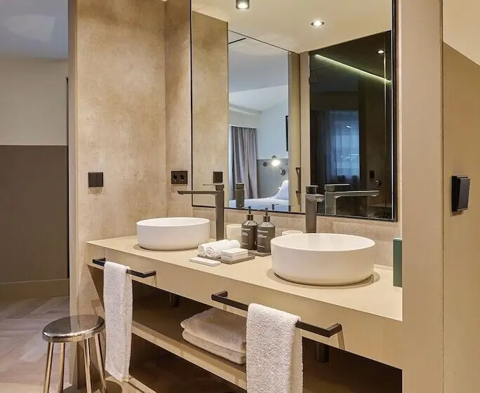 هتل Casa Serras Andorra