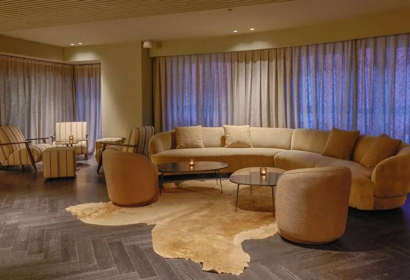 هتل Casa Serras Andorra
