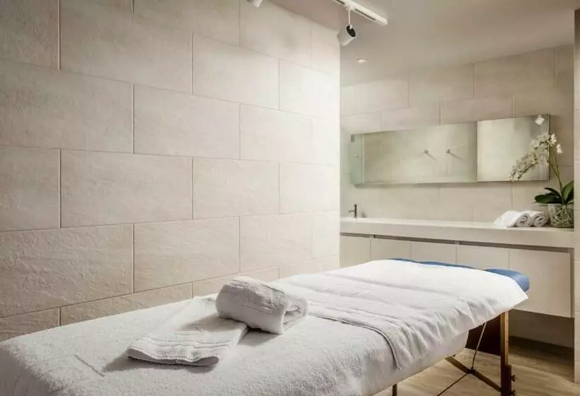 هتل Eurostars Andorra