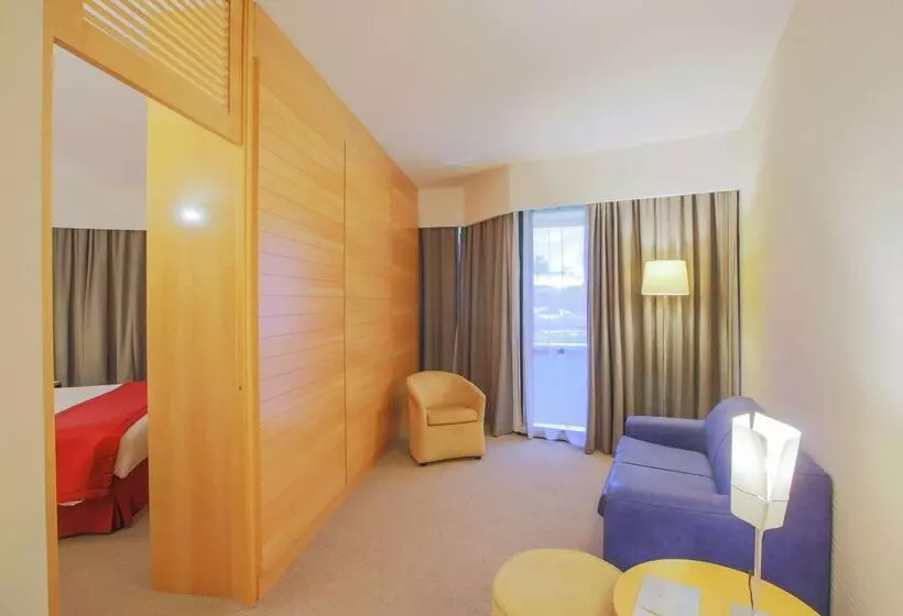 בית מלון כפרי Golden Tulip Brasilia Alvorada