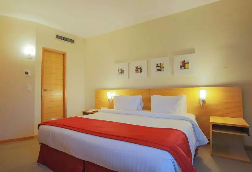 בית מלון כפרי Golden Tulip Brasilia Alvorada