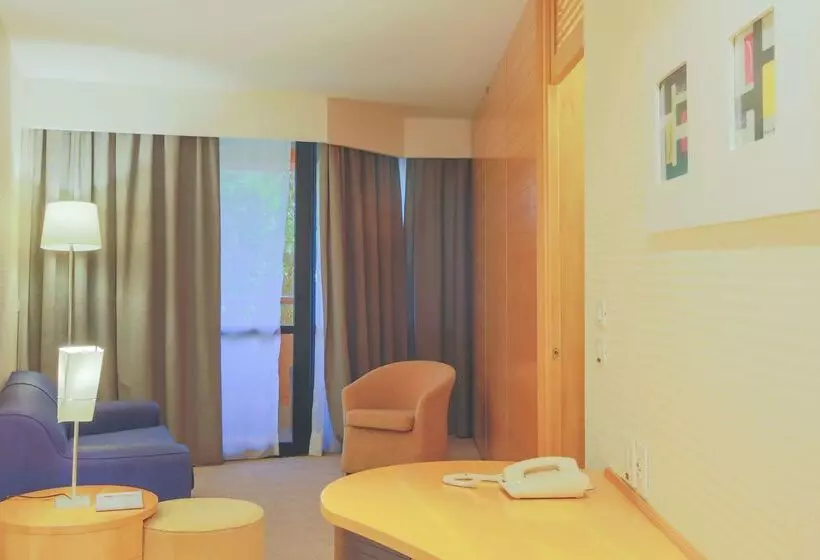 בית מלון כפרי Golden Tulip Brasilia Alvorada