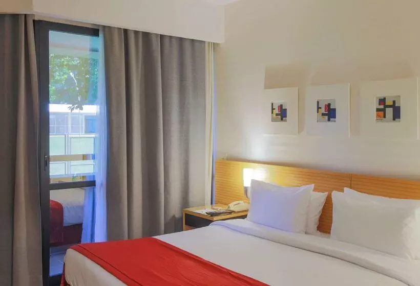 בית מלון כפרי Golden Tulip Brasilia Alvorada