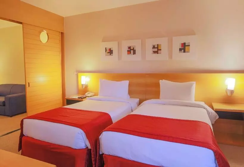 בית מלון כפרי Golden Tulip Brasilia Alvorada