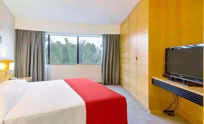 בית מלון כפרי Golden Tulip Brasilia Alvorada