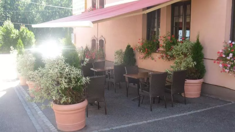فندق Hostellerie Saint Florent