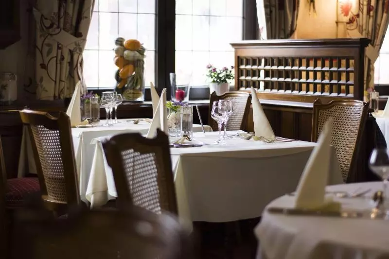 فندق Hostellerie Saint Florent