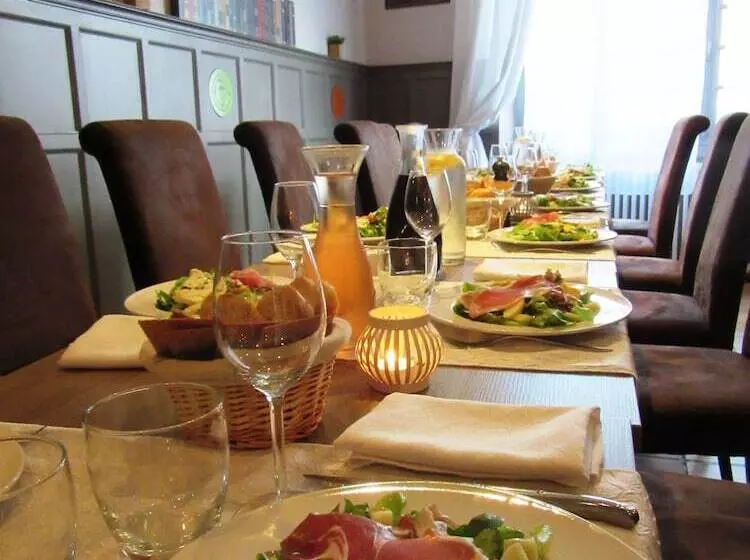 ホテル Logis Hôtel Des Causses