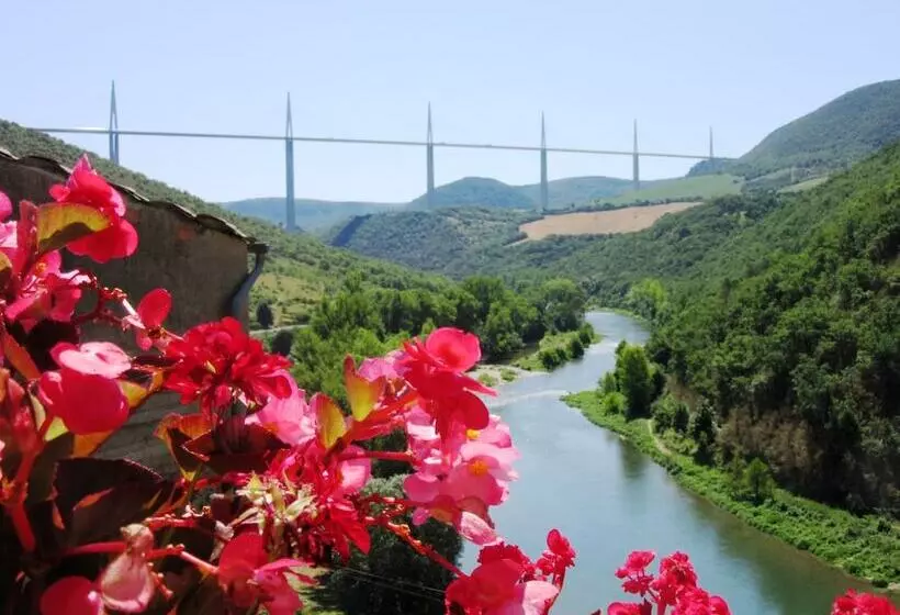 ホテル Logis Hôtel Des Causses