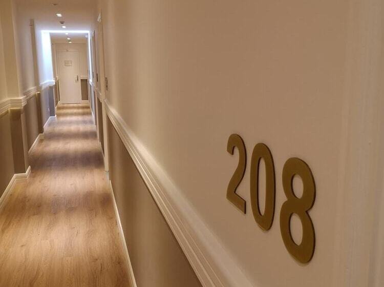 בית מלון כפרי La Clef Des Châteaux