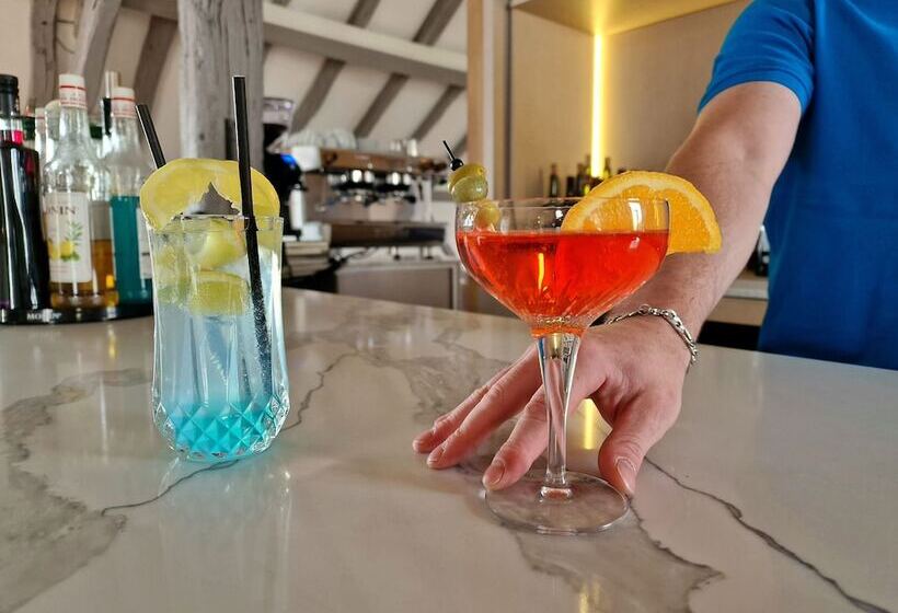 בית מלון כפרי La Clef Des Châteaux