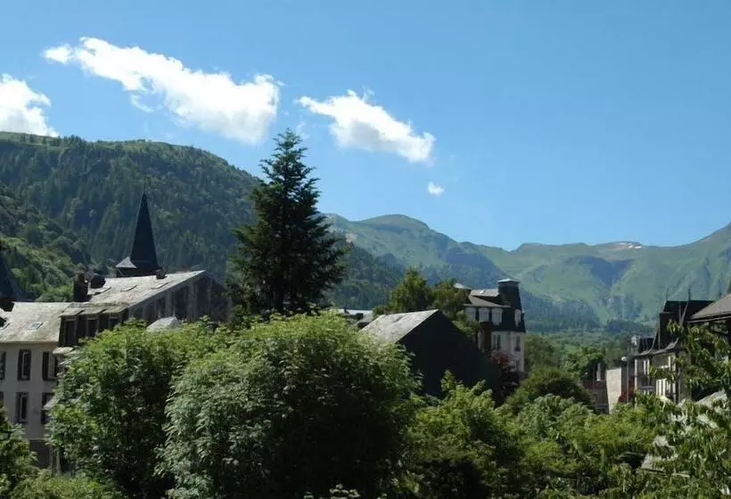 فندق Le Castelet