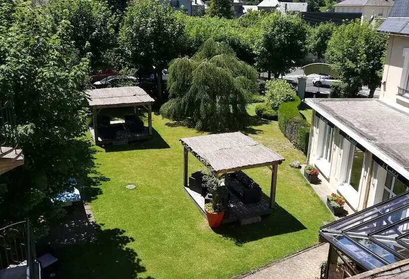 فندق Le Castelet