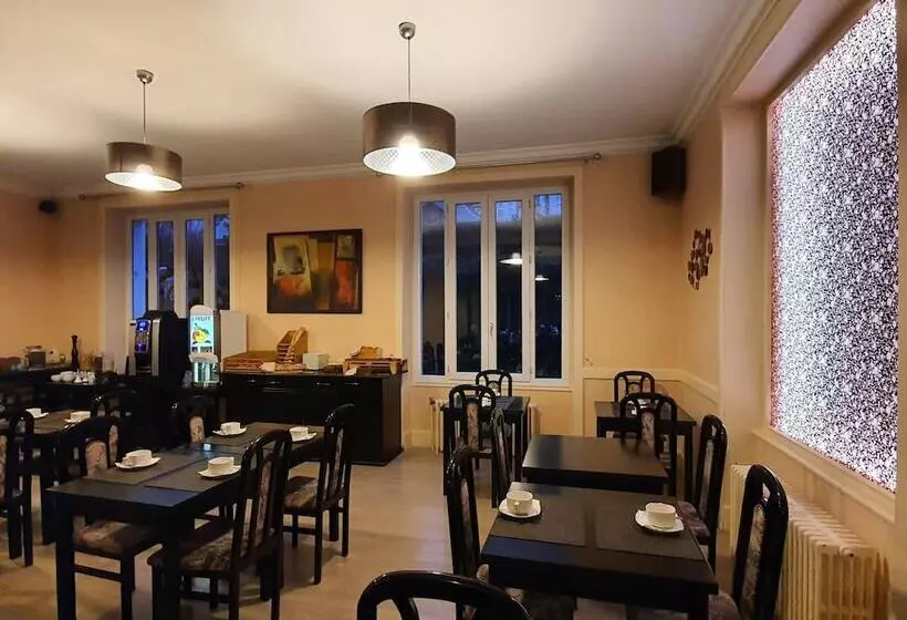 فندق Le Castelet