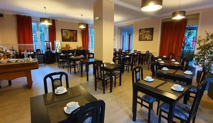 فندق Le Castelet