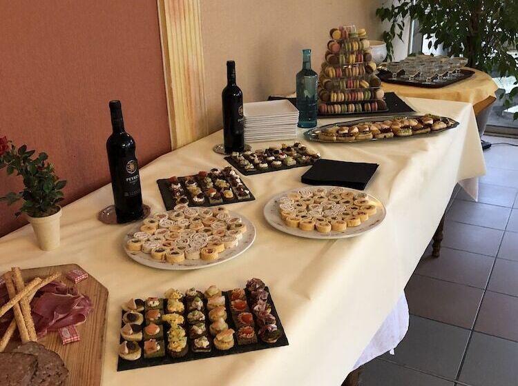 هتل Le Roi Gourmand