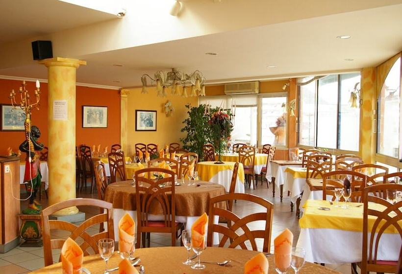 هتل Le Roi Gourmand