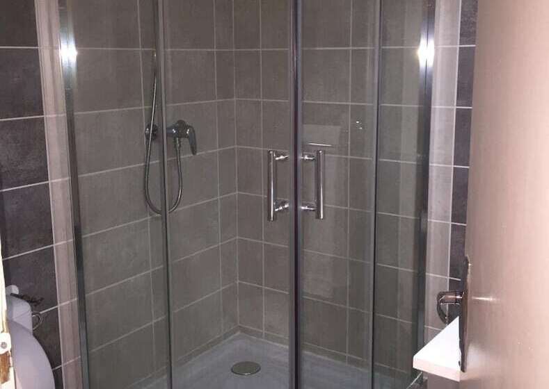 هتل Le Roi Gourmand