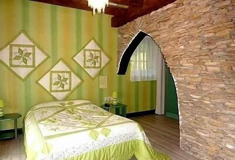 Отель Le Village Gaulois