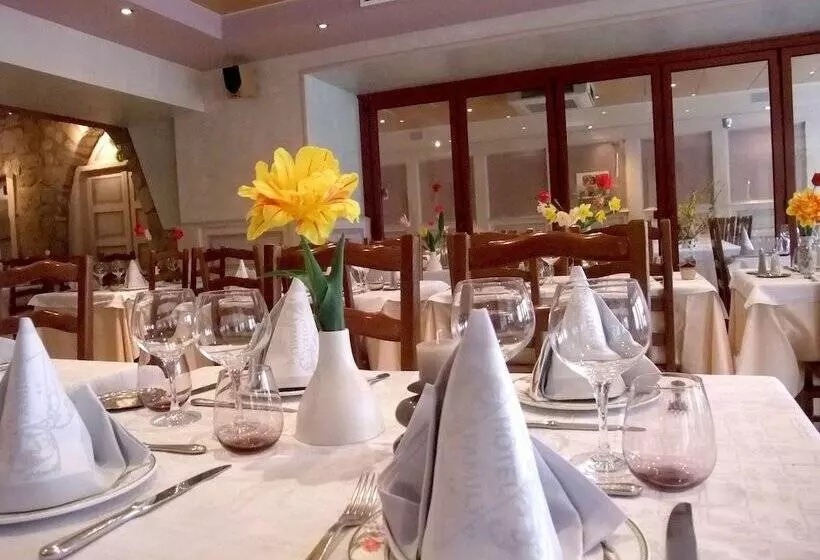 Logis Hotel Restaurant Family & Spa