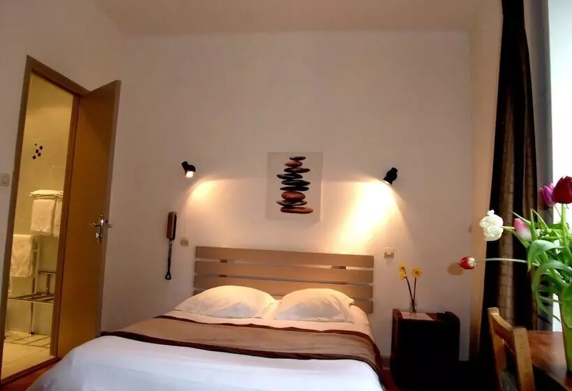 Logis Hotel Restaurant Family & Spa