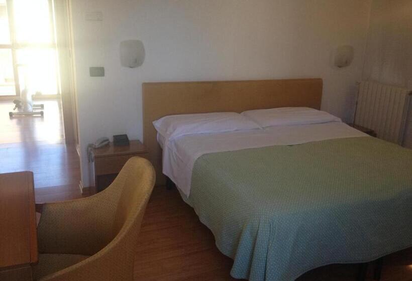 ホテル Terme Belvedere