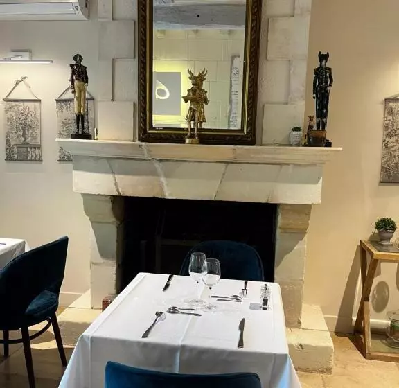 فندق The Originals Boutique, Hôtel Le George, Loches