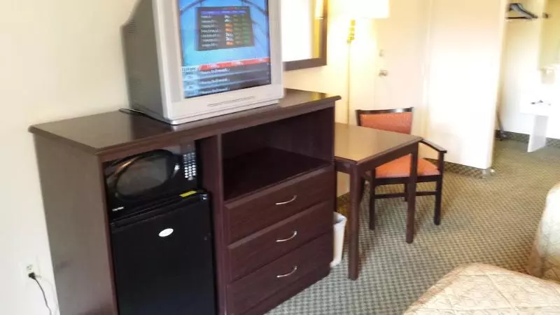 فندق Vista Inn And Suites Tampa