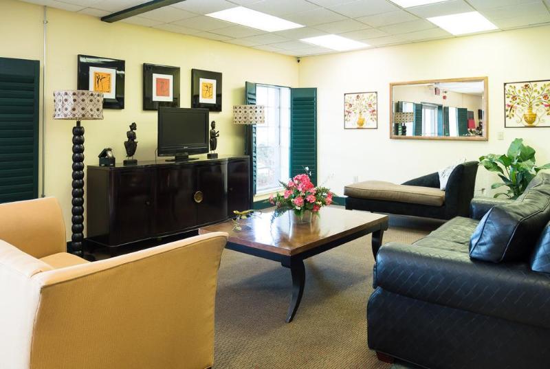 בית מלון כפרי Vista Inn And Suites Tampa