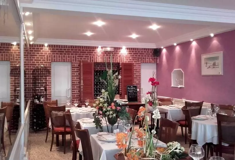 Logis Hotel & Restaurant La Paix