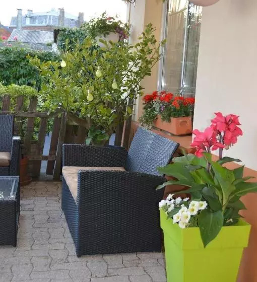 Logis Hotel & Restaurant La Paix