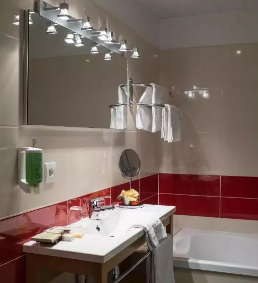 Logis Hotel & Restaurant La Paix