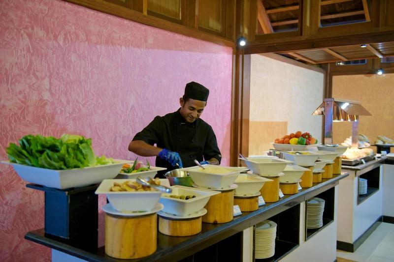 استراحتگاه Sun Siyam Olhuveli