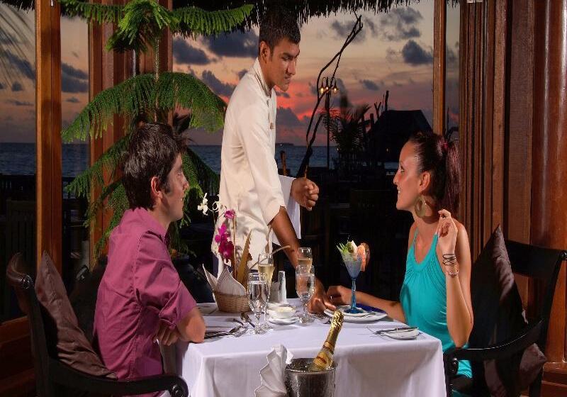 استراحتگاه Sun Siyam Olhuveli