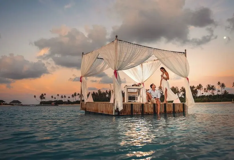 استراحتگاه Sun Siyam Olhuveli