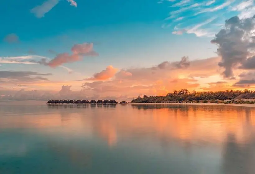 استراحتگاه Sun Siyam Olhuveli