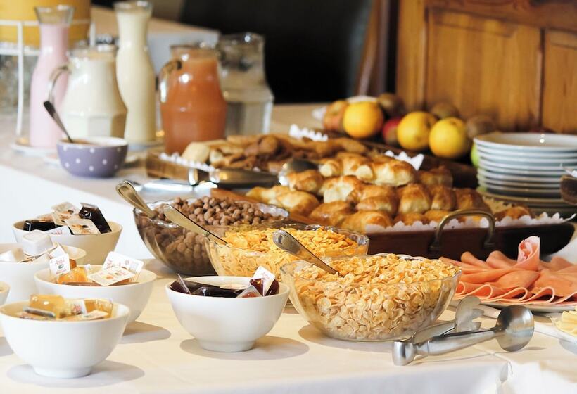 Resort Wyndham Garden Lujan