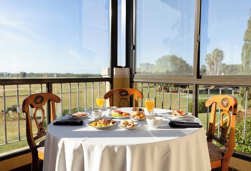 Resort Wyndham Garden Lujan