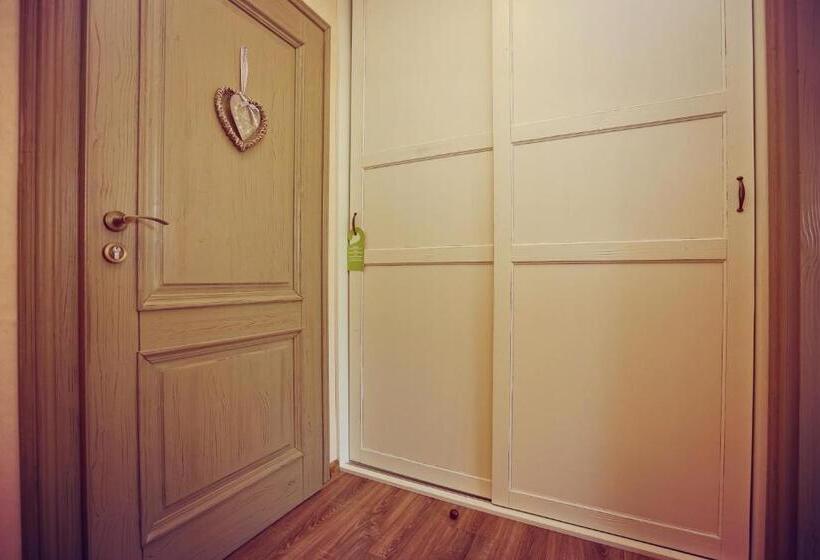 Nocleg ze śniadaniem Kalvin Restaurant & Pension