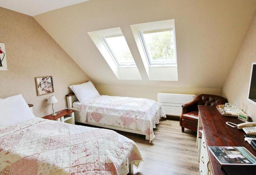 Nocleg ze śniadaniem Kalvin Restaurant & Pension