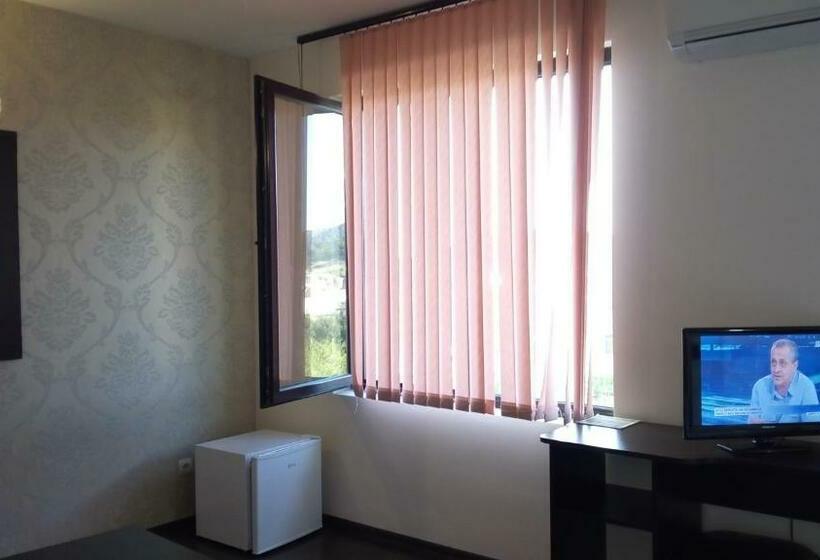 בית מלון כפרי Enchevi