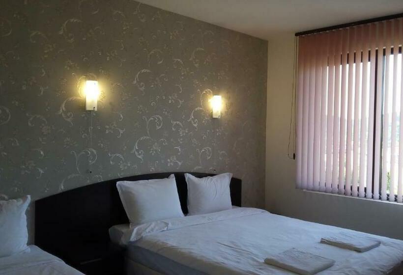 בית מלון כפרי Enchevi